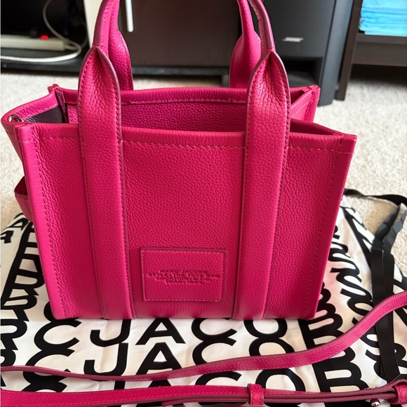 Marc Jacobs Raspberry pink small Tote Bag - Picture 2 of 8